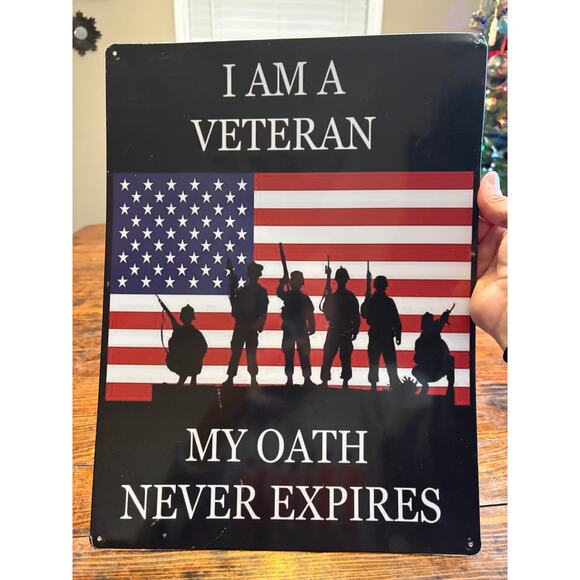 Retro Metal Sign Vintage I Am A Veteran Sign for Wall Art 15.75”x11.75” - Picture 3 of 3